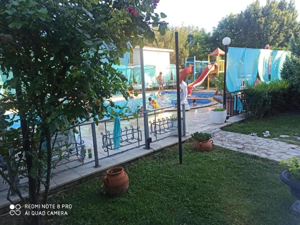 Apartments Devora 1 & Bar & Restaurant Varna ภายนอก รูปภาพ
