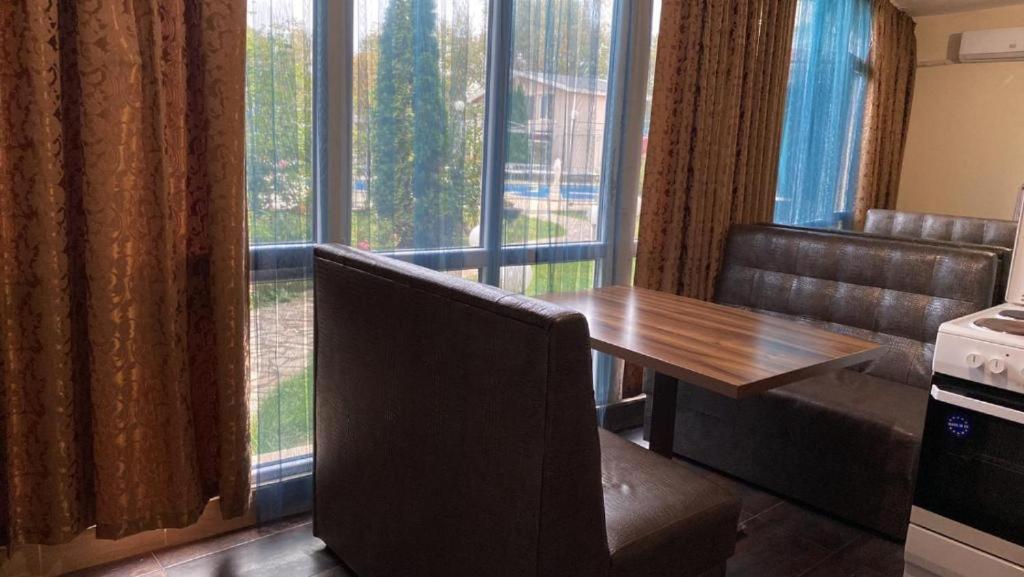 Apartments Devora 1 & Bar & Restaurant Varna ภายนอก รูปภาพ