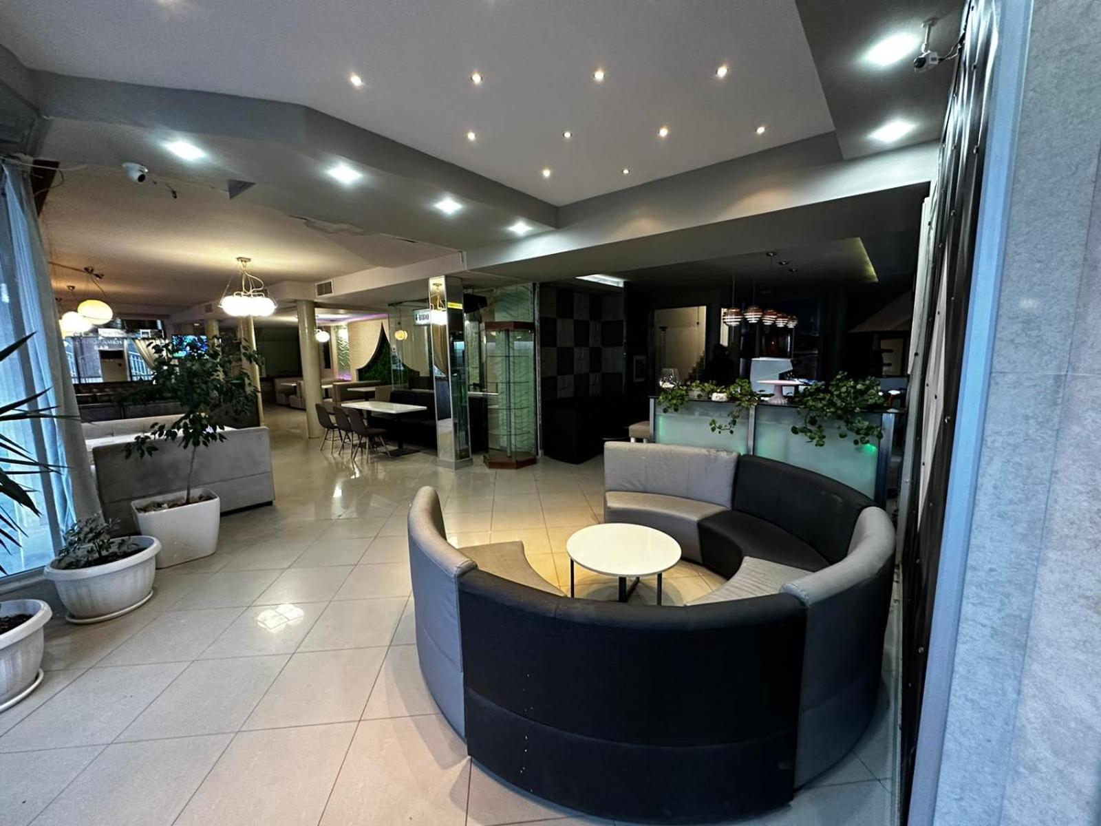 Apartments Devora 1 & Bar & Restaurant Varna ภายนอก รูปภาพ