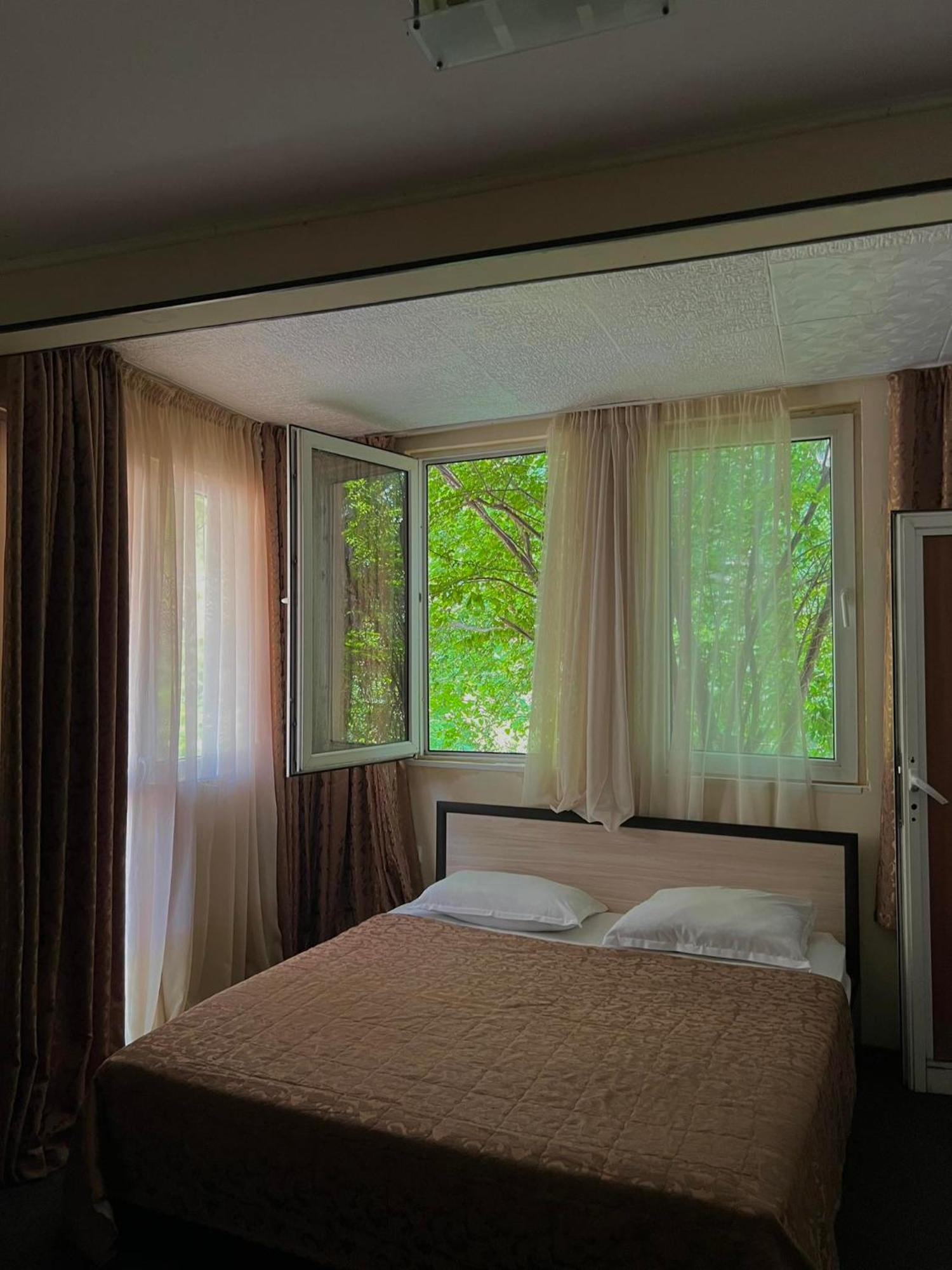 Apartments Devora 1 & Bar & Restaurant Varna ภายนอก รูปภาพ