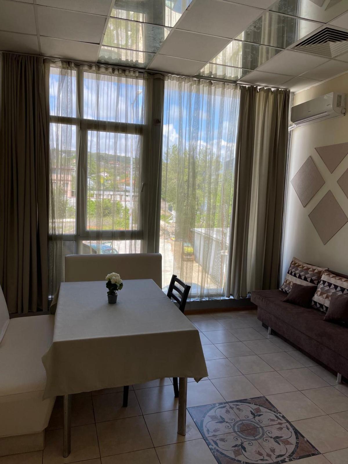 Apartments Devora 1 & Bar & Restaurant Varna ภายนอก รูปภาพ