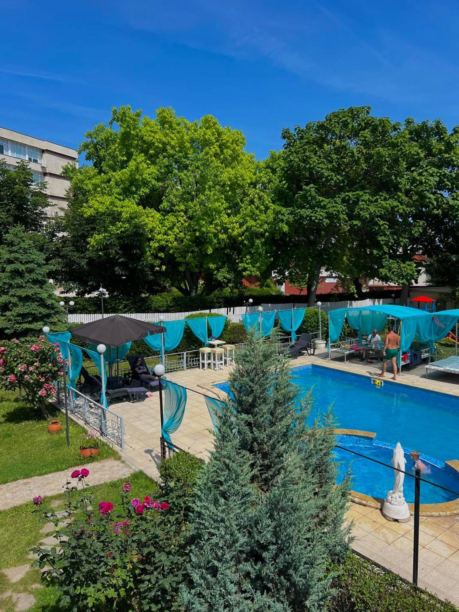 Apartments Devora 1 & Bar & Restaurant Varna ภายนอก รูปภาพ