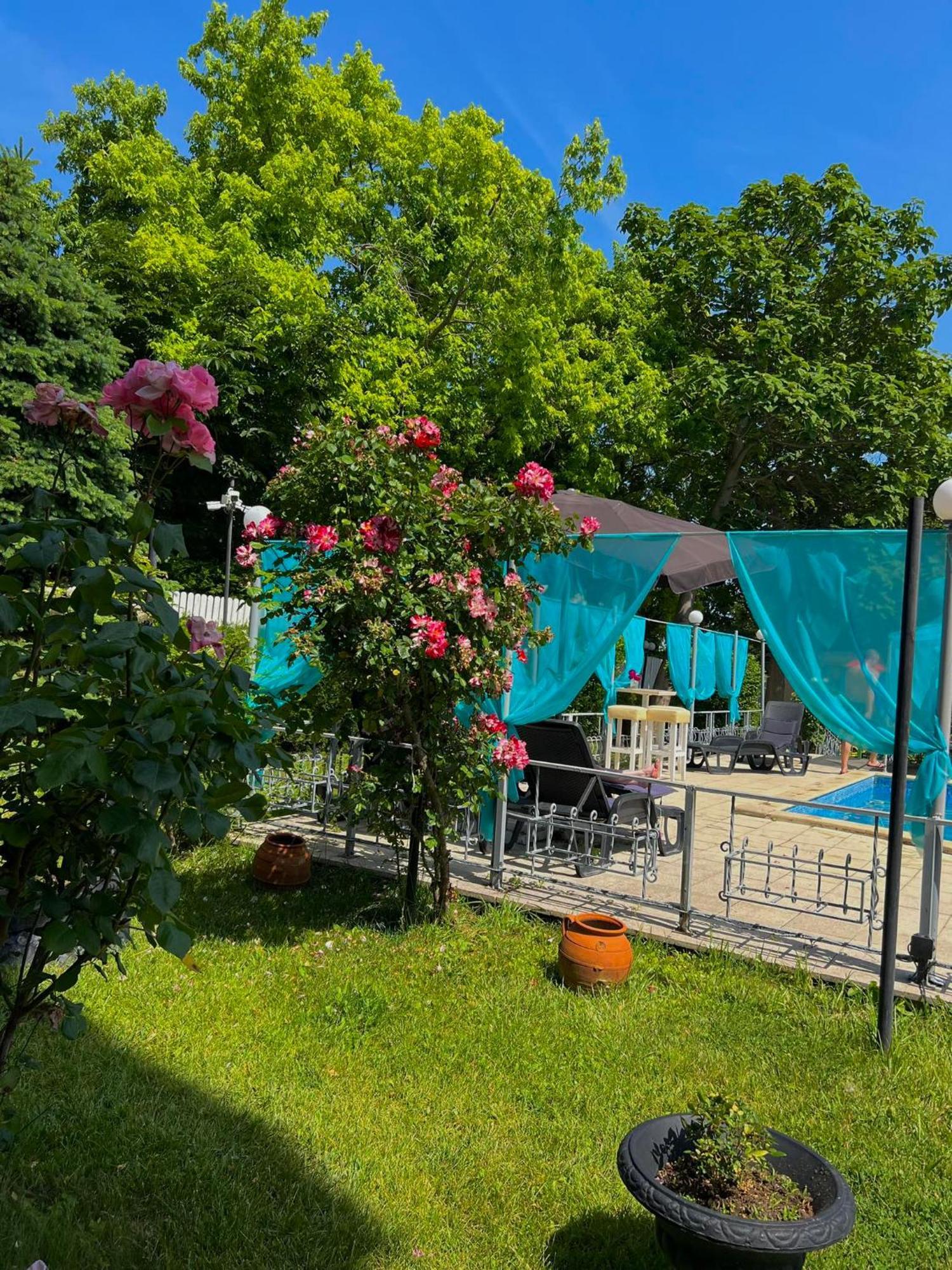 Apartments Devora 1 & Bar & Restaurant Varna ภายนอก รูปภาพ